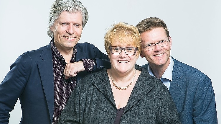 Venstres ledelse med Ola Elvestuen, Trine Skei Grande og Terje Breivik.