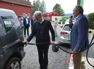 Åpnet landets første biodrivstoffstasjon