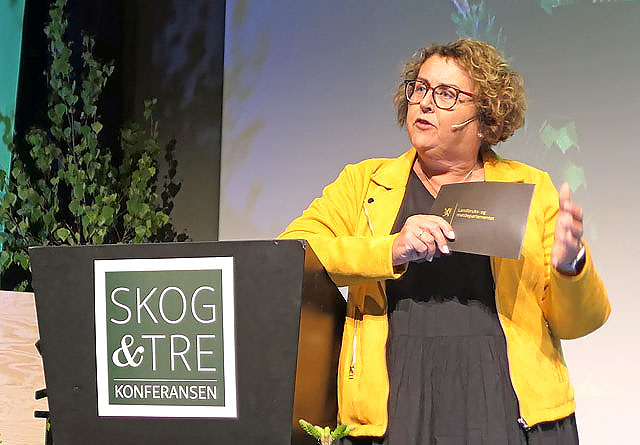 Olaug Bollestad åpnet Skog og Tre-konferansen 2019.