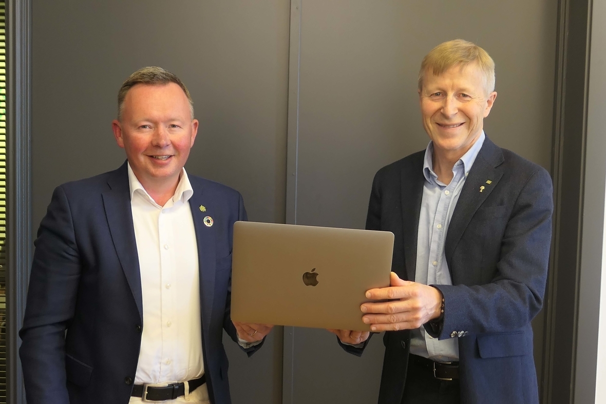 Olav A Veum (t.v.) og Per Skorge hadde grunn til å være fornøyd med det aller første digitale årsmøtet i Norges Skogeierforbunds historie. 